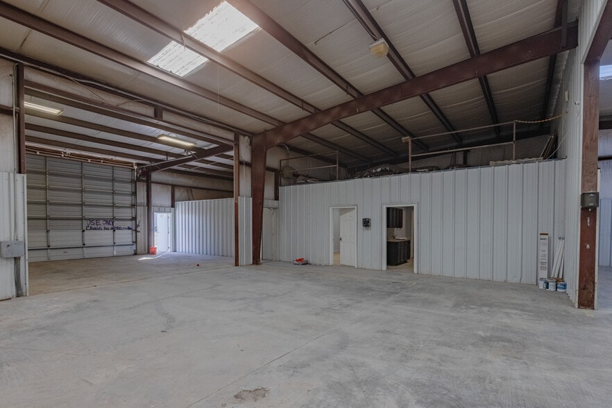 More Photos Of 9604 W County Road 152, Midland Warehouse For Sale