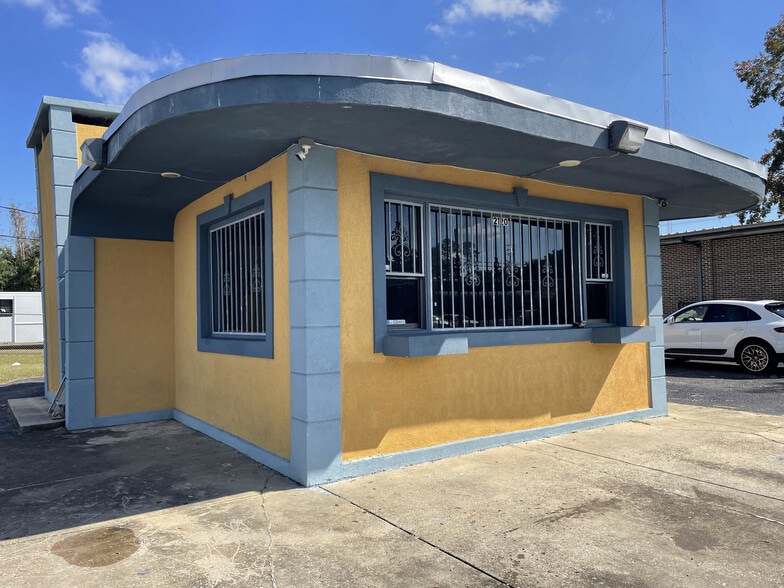 More Photos Of 2120 N Palafox St, Pensacola Fast Food For Lease
