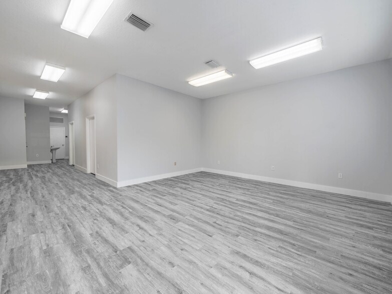 More Photos Of 12278 E Colonial Dr, Orlando Office For Lease