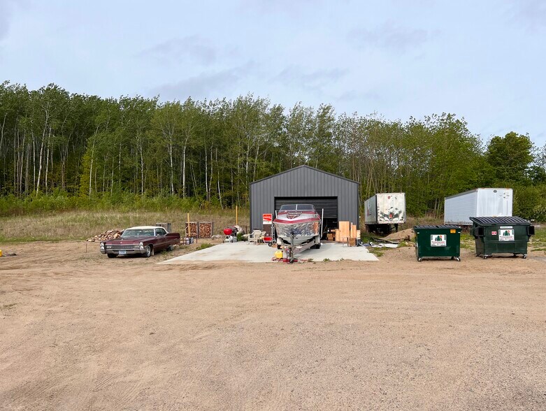 More Photos Of MN-371, Walker Showroom For Sale