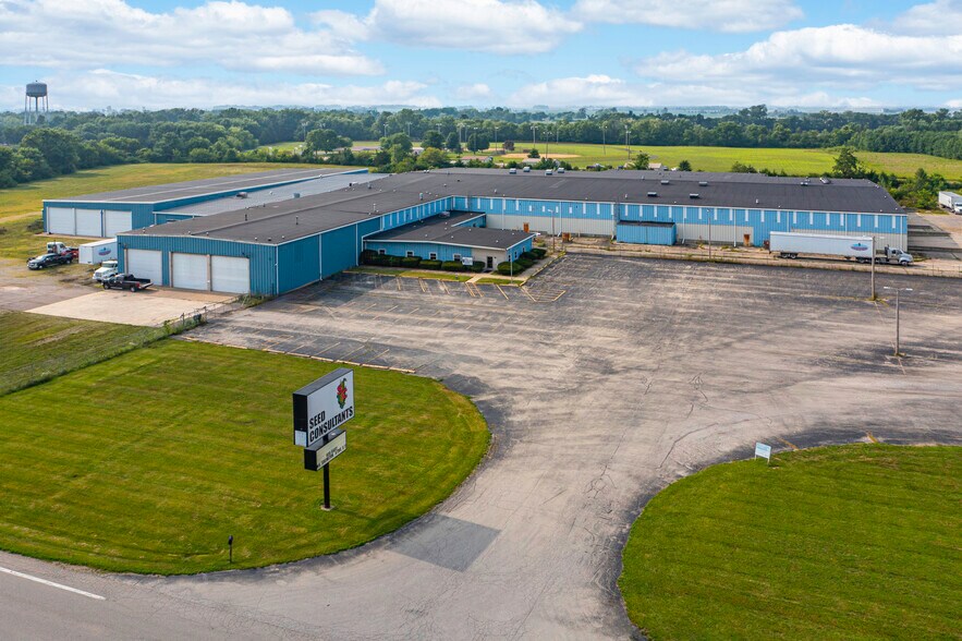 More Photos Of 853 E Washington St, Sabina Manufacturing For Sale