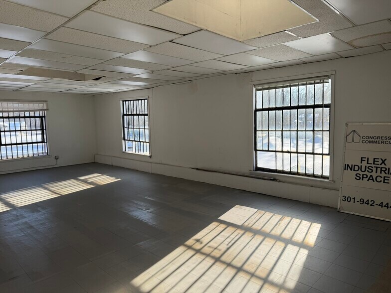 Primary Photo Of 6118 Old Central Ave, Capitol Heights Warehouse For Lease