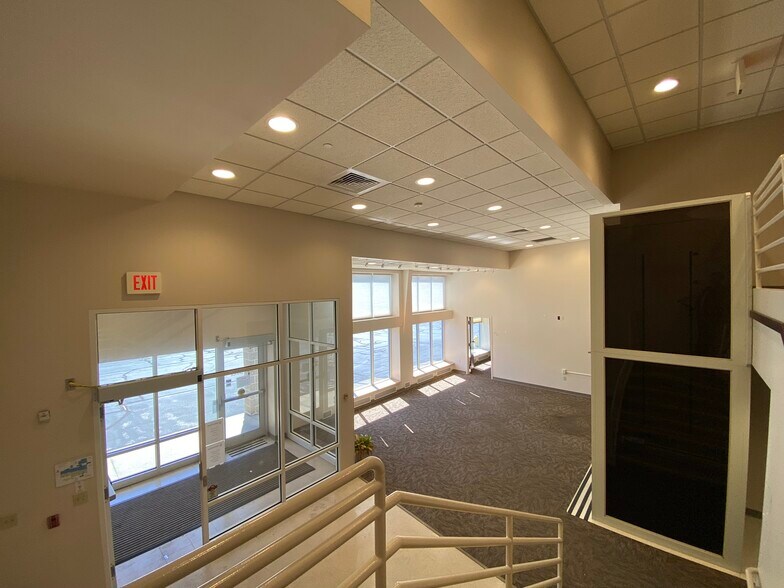 More Photos Of 701 Maple St, Peshtigo Warehouse For Lease