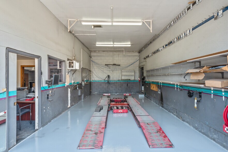 More Photos Of 422-438 S Bascom Ave, San Jose Auto Repair For Sale