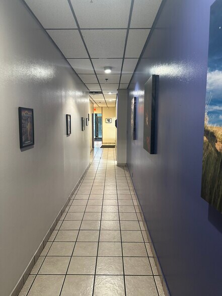 More Photos Of 2801 E 12th St, Los Angeles Warehouse For Lease