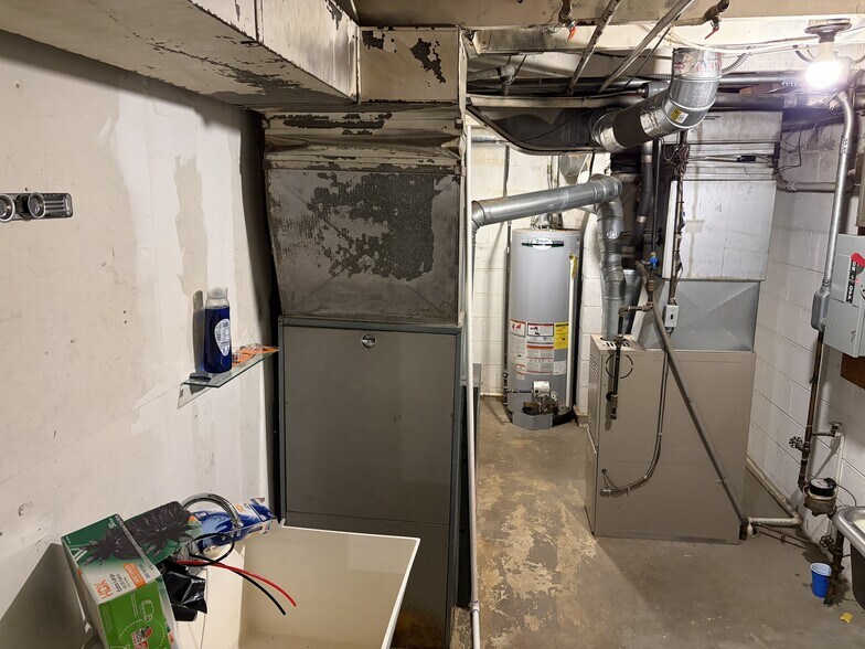 More Photos Of 27051 Southfield Rd, Lathrup Village Freestanding For Sale