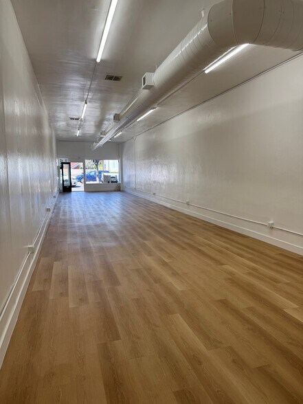 More Photos Of 1526 Park St, Alameda Storefront For Lease
