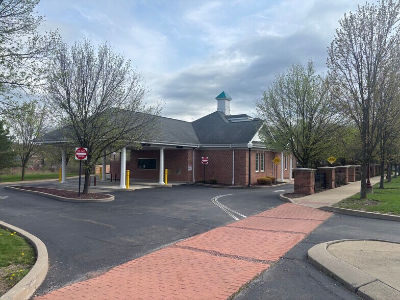 More Photos Of 2630 Rochester Rd, Cranberry Township Freestanding For Lease