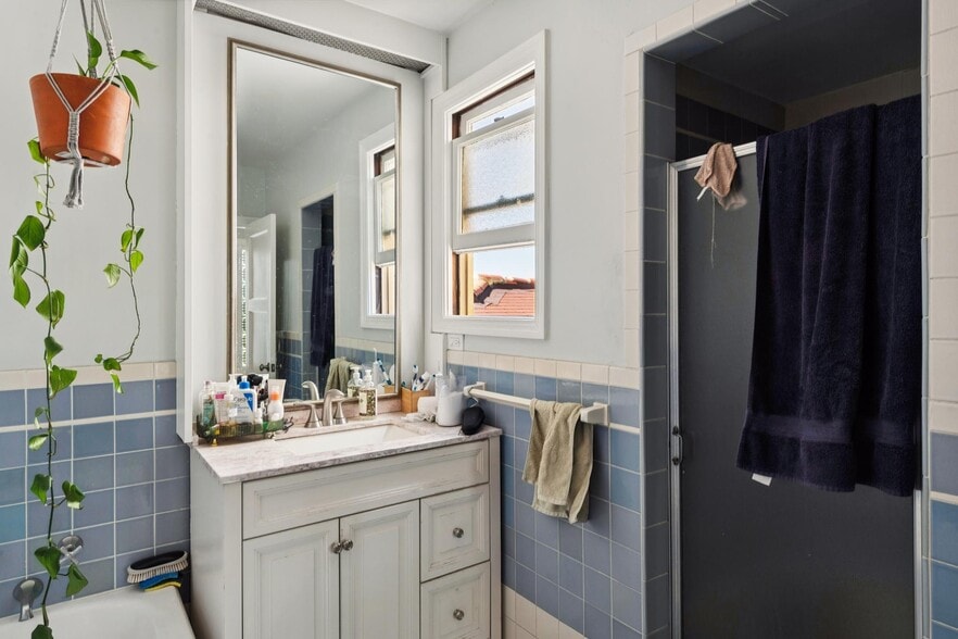 More Photos Of 2539-2541 Lombard St, San Francisco Apartments For Sale