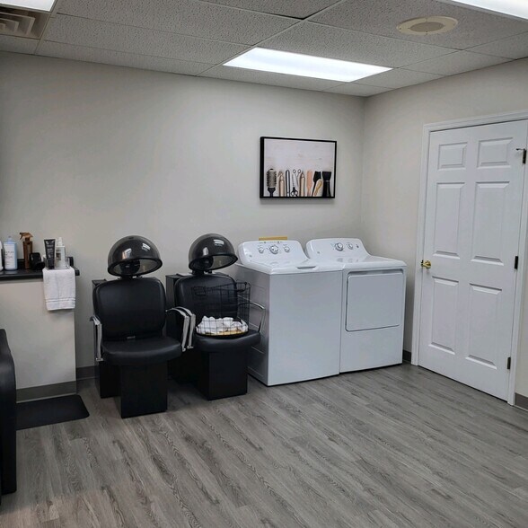 More Photos Of 615 Cahaba Rd, Selma Storefront For Sale