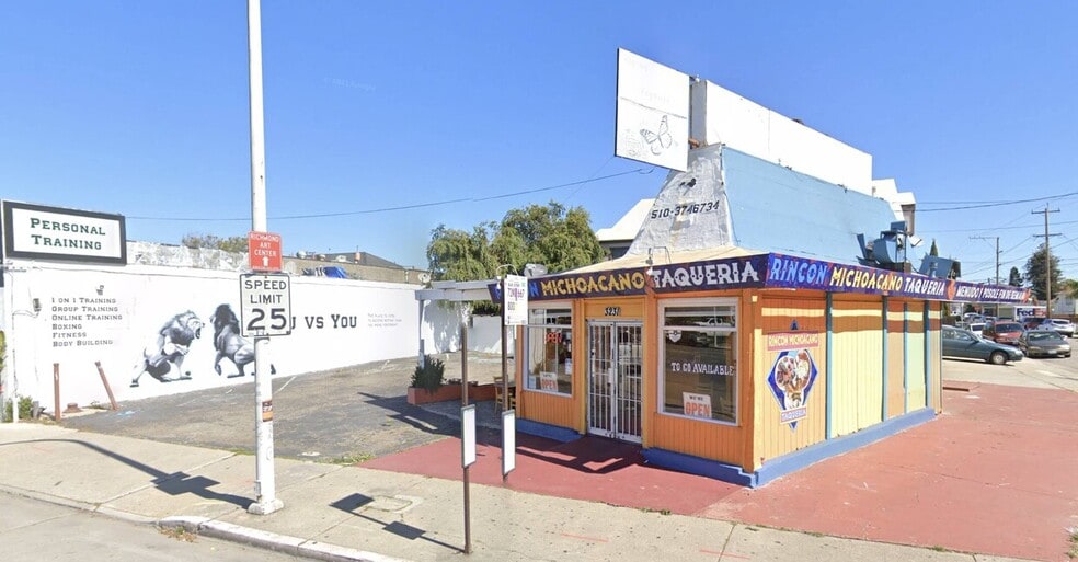 More Photos Of 3231 Macdonald Ave, Richmond Restaurant For Lease