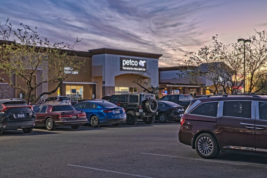 More Photos Of 44360 W Edison Rd, Maricopa General Retail For Sale