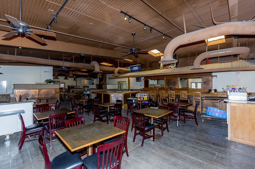 More Photos Of 10456 S Highway 69, Mayer Restaurant For Lease