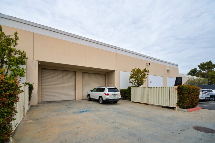 More Photos Of 187 Avenida La Pata, San Clemente Light Manufacturing For Sale