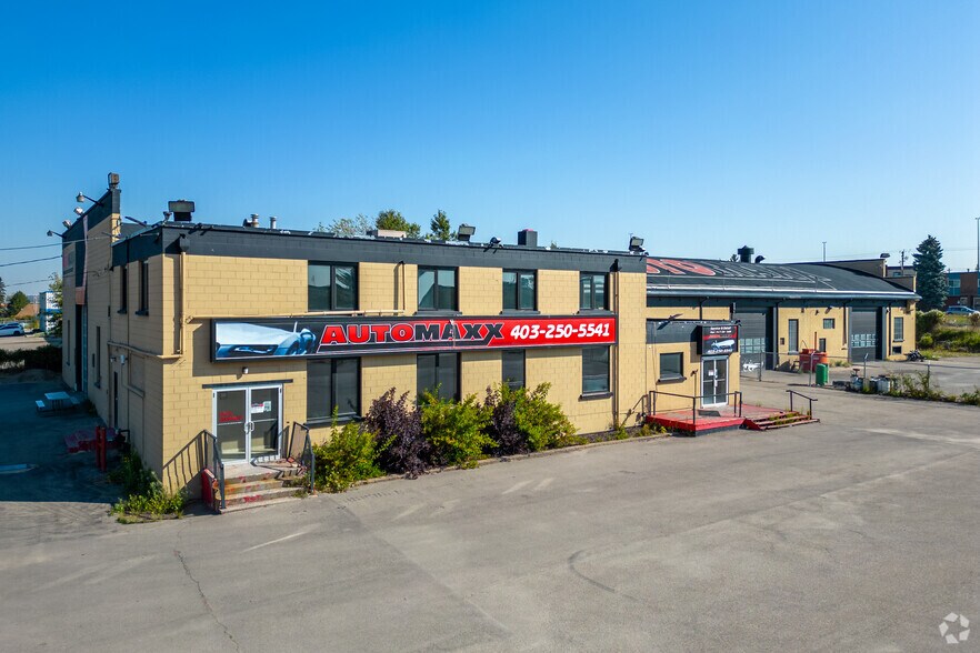 Primary Photo Of 4914 6th St NE, Calgary Warehouse For Sale