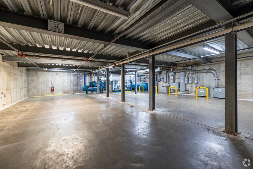 More Photos Of 609 10th St, Union City Industrial For Sale