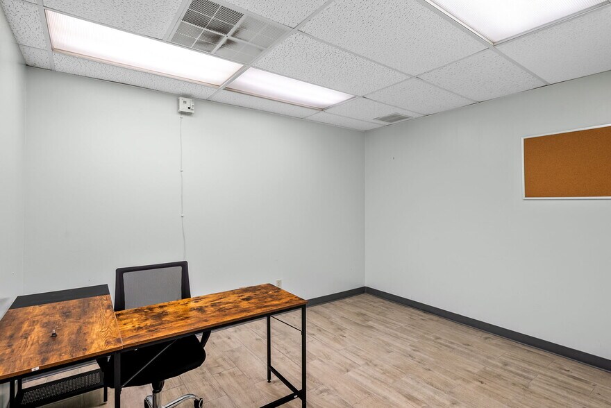 More Photos Of 9502 Computer Dr, San Antonio Medical For Sale