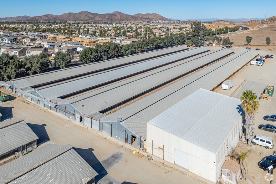 More Photos Of 30150 Briggs Rd, Menifee Warehouse For Lease