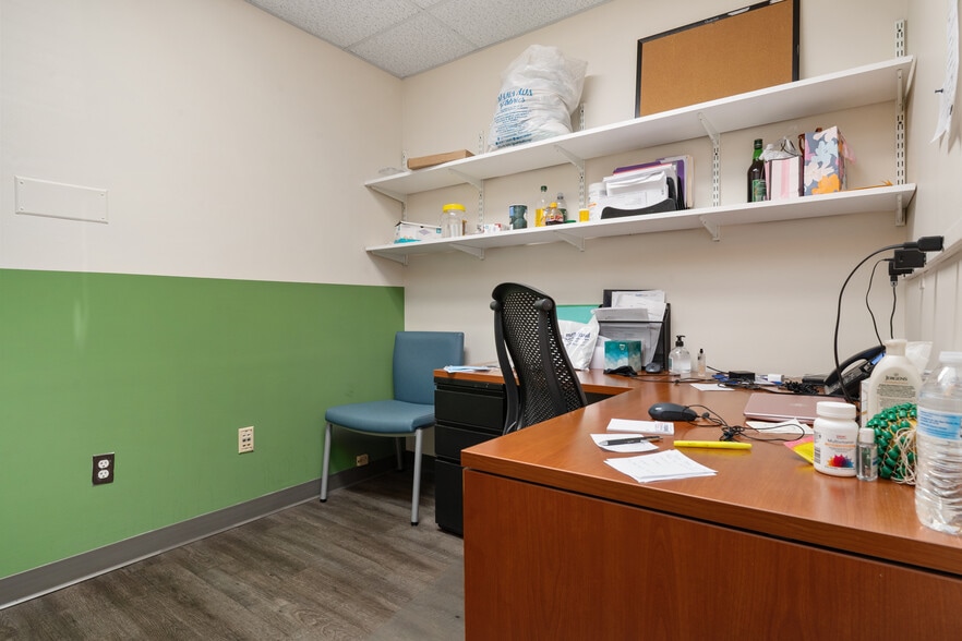 More Photos Of 9650 Santiago Rd, Columbia Medical For Sale