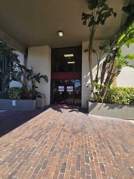 More Photos Of 445 N Wymore Rd, Winter Park Office For Lease