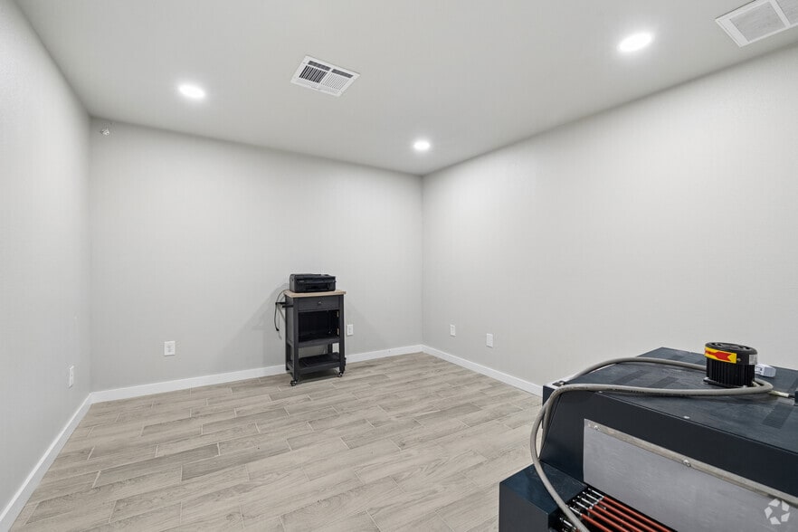 More Photos Of 865 County Road 446, Rockdale Warehouse For Sale