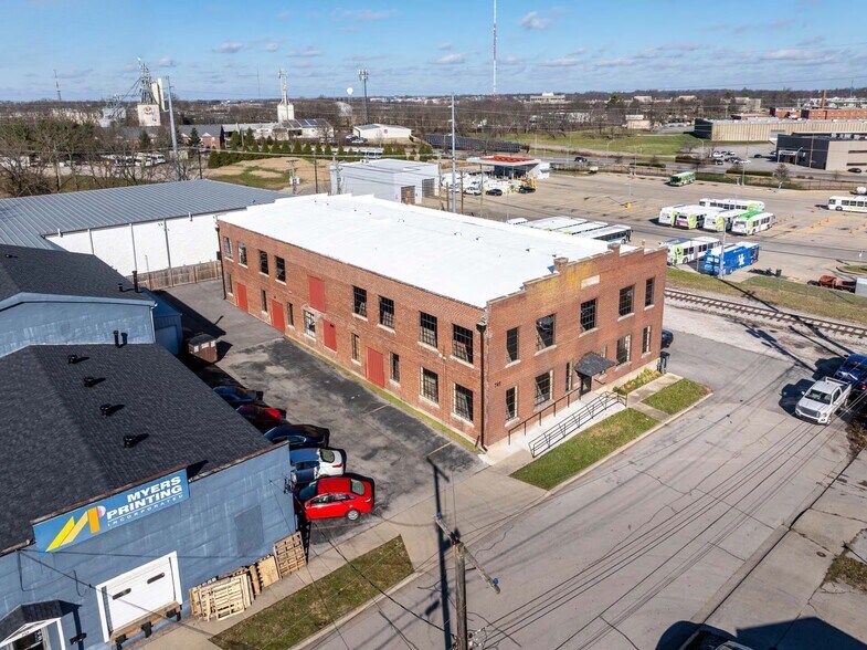 More Photos Of 741 Price Ave, Lexington Specialty For Lease