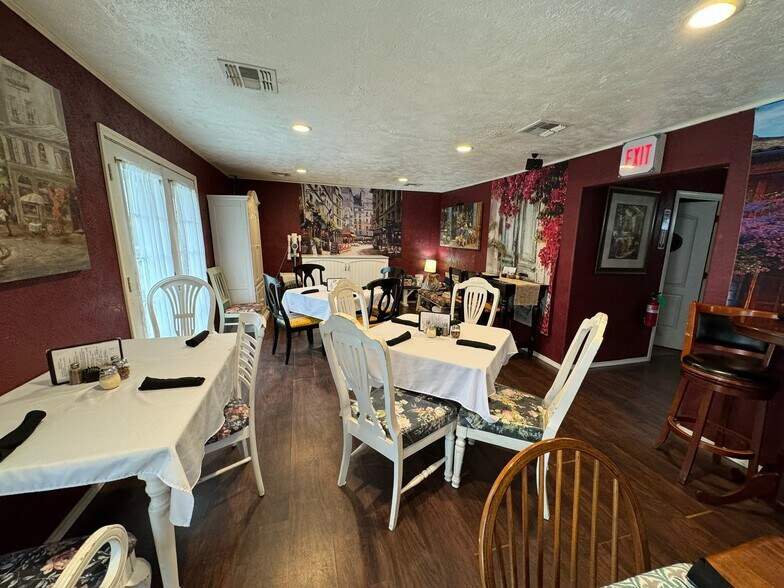 More Photos Of 2275 Old Pleasanton Rd, San Antonio General Retail For Sale