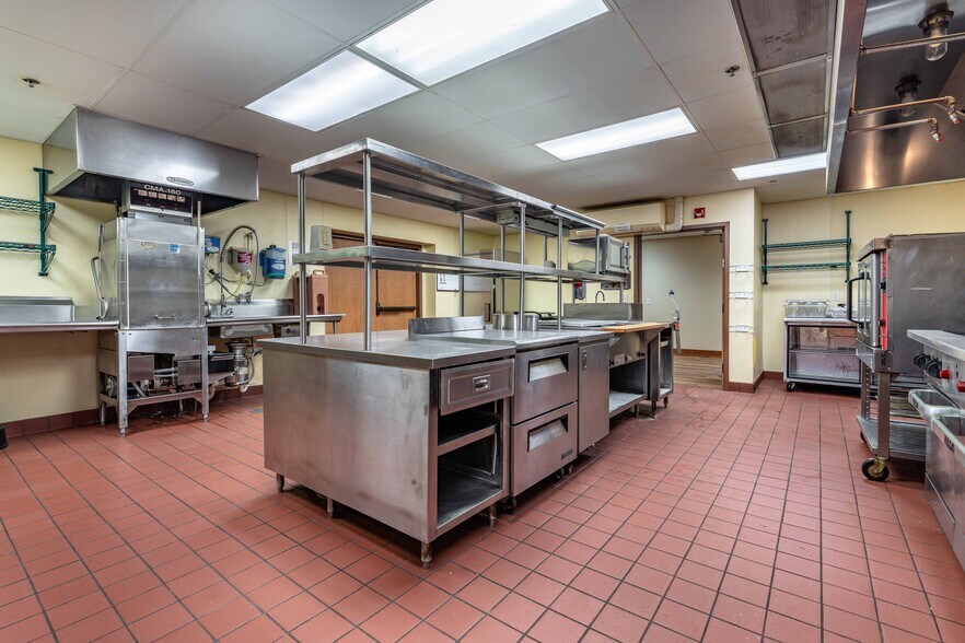 More Photos Of 394 Woodland Dr, Fergus Falls Assisted Living For Sale