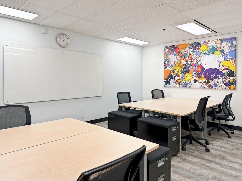 More Photos Of 201 Portage Ave, Winnipeg Coworking Space