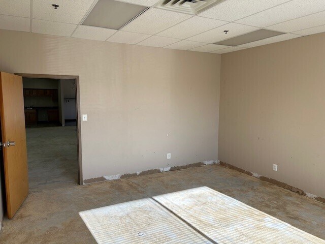 More Photos Of 2401 Potshop Ln, East Norriton Township Office For Lease