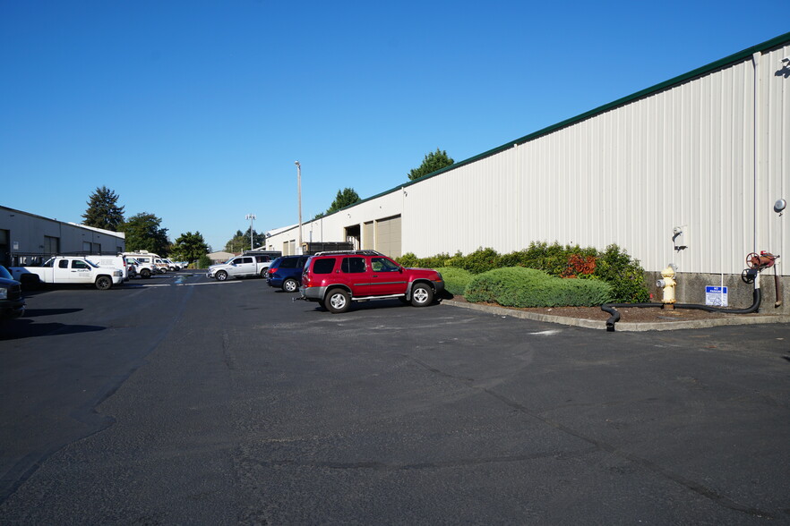 Primary Photo Of 2700 NE Andresen Rd, Vancouver Warehouse For Lease