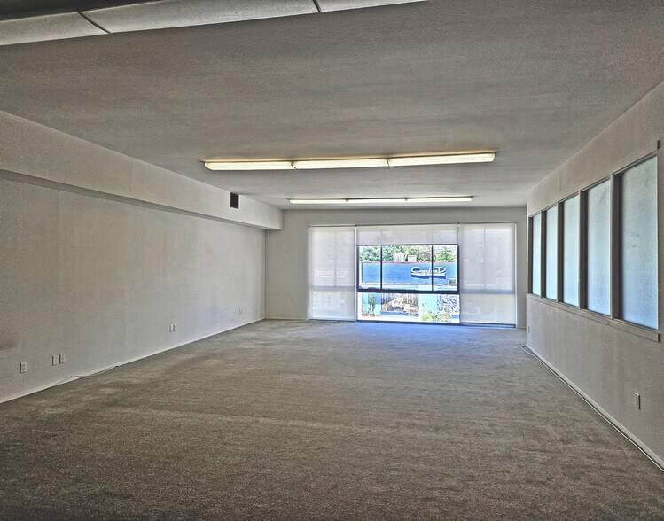 More Photos Of 11714-11720 W Pico Blvd, Los Angeles Storefront Retail Office For Lease