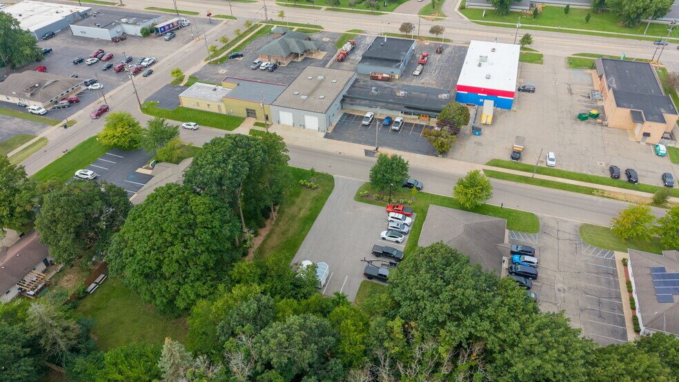 More Photos Of 850 Maple Ave, Holland Industrial For Sale