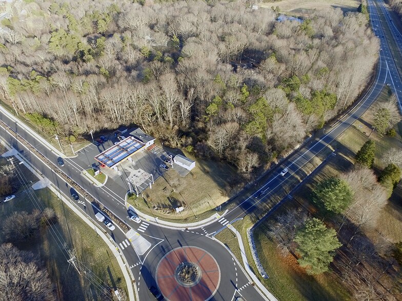 More Photos Of 480 Williams Rd, Lewisville Service Station For Sale
