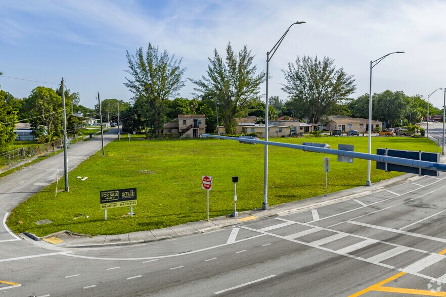 Primary Photo Of 7925 NW 13th Ct, Miami General Retail For Lease