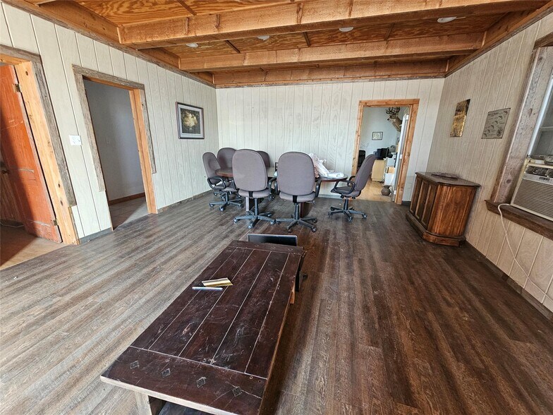 More Photos Of 410 Brooks Mill Rd, Bertram Industrial For Sale