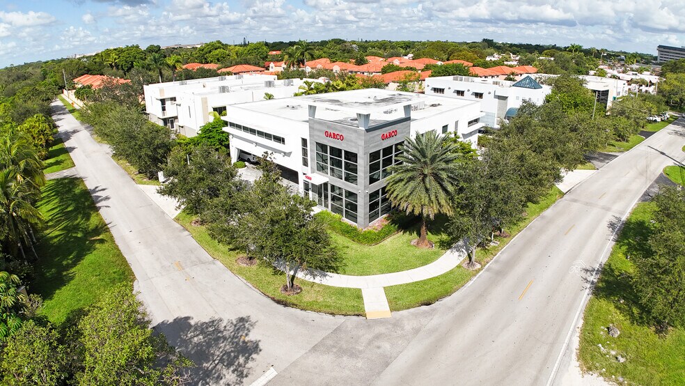 More Photos Of 9500 SW 77th Ave, Miami Office For Sale