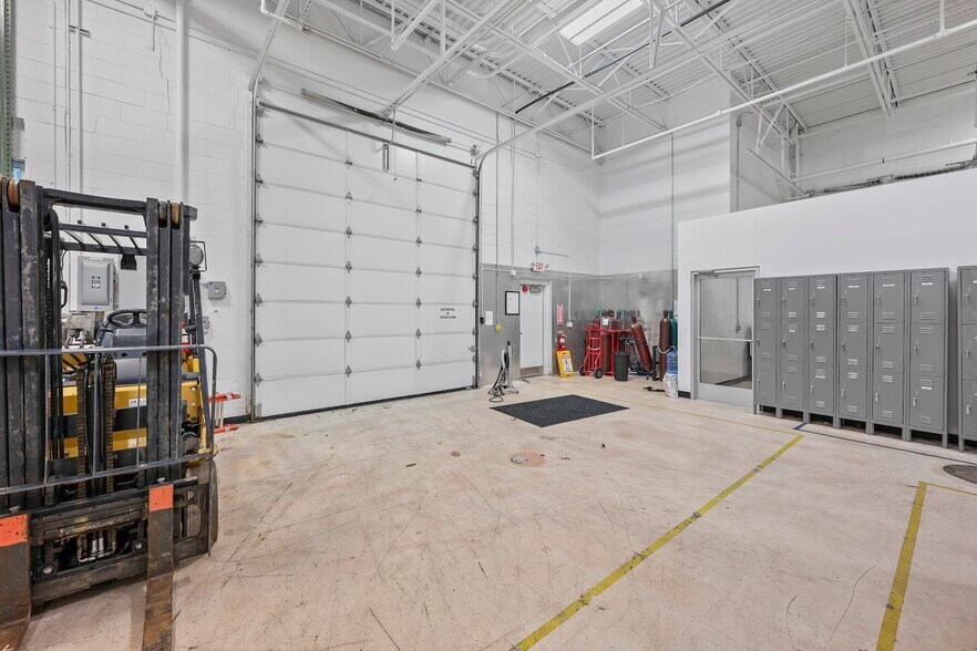 More Photos Of 29050 Cabot Dr, Novi Industrial For Sale