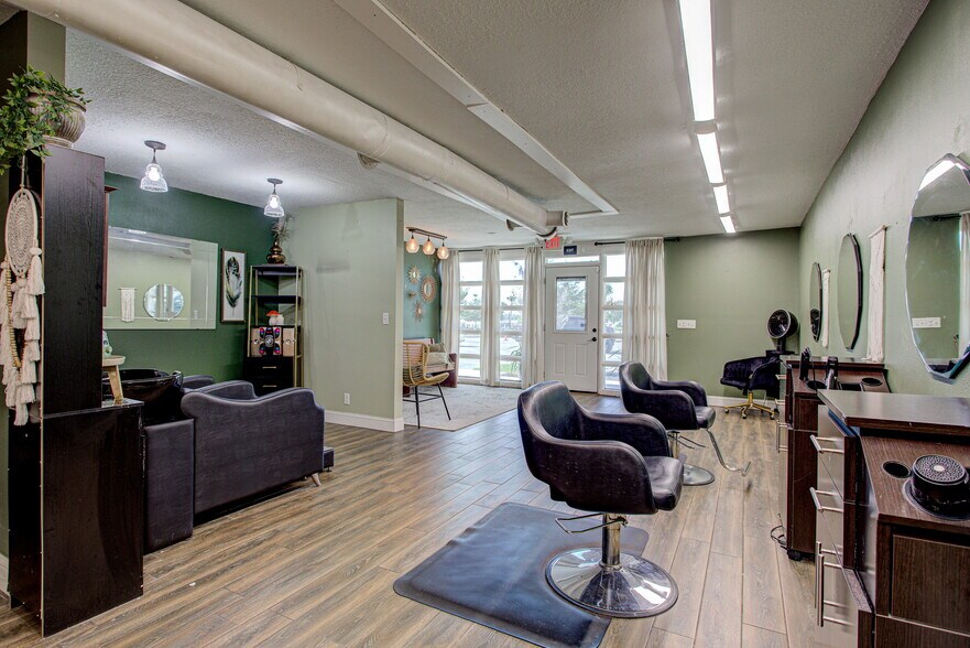 More Photos Of 203 Laurel St, Palatka Office For Sale