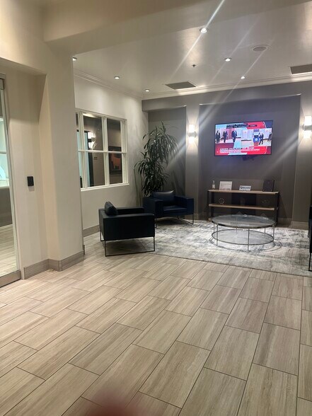 More Photos Of 5441 Kietzke Ln, Reno Office For Lease