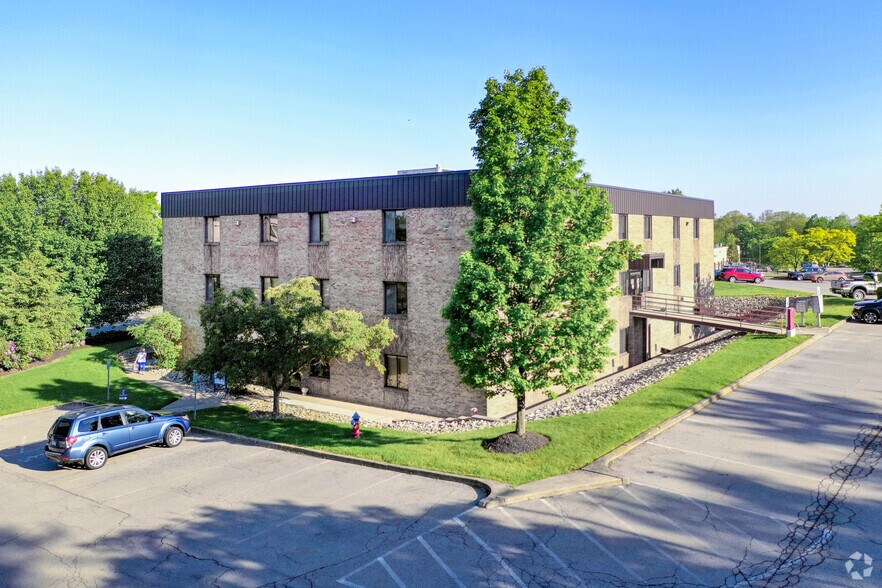 More Photos Of 213 Executive Dr, Cranberry Medical For Lease
