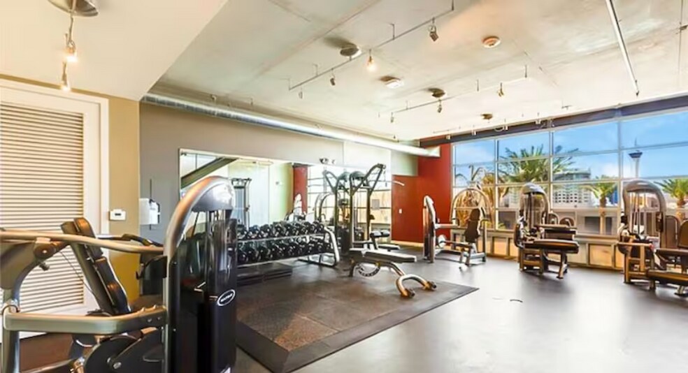 More Photos Of 353 E Bonneville Ave, Las Vegas Apartments For Sale