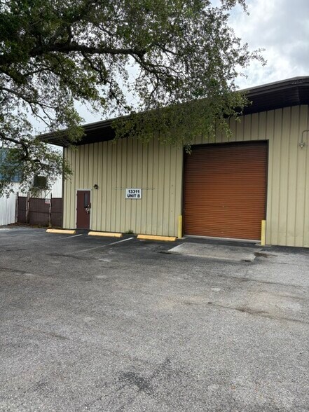 More Photos Of 13311 60th St N, Clearwater Manufacturing For Lease