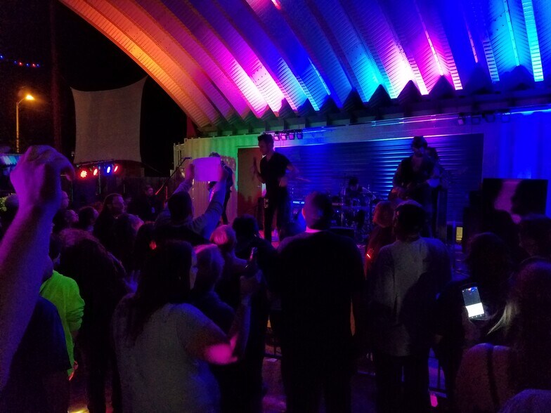 More Photos Of 622 6th St N, Texas City Bar For Lease