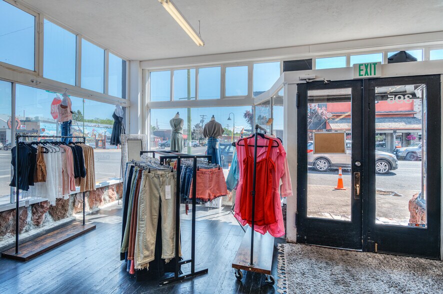 More Photos Of 395 N Main St, Prineville Storefront Retail Residential For Sale