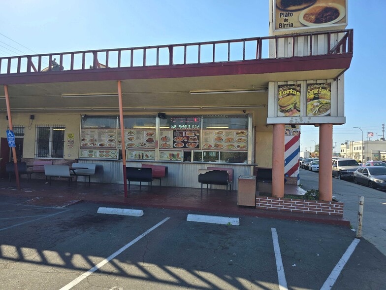 Primary Photo Of 4356 Slauson Ave, Maywood Fast Food For Sale