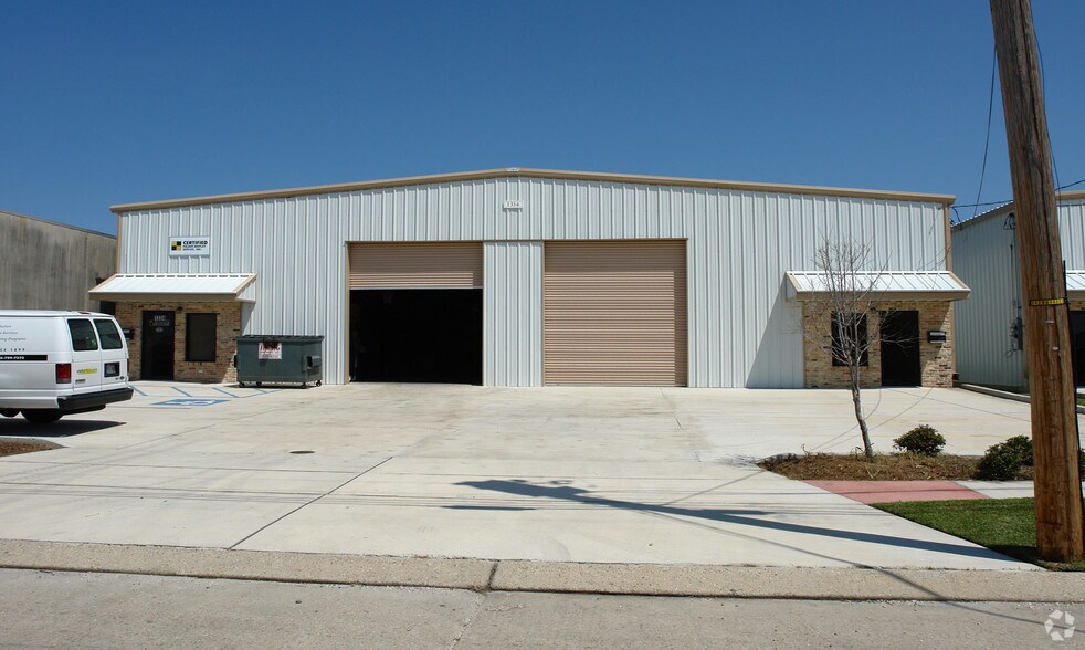 More Photos Of 1334 Danville St, Kenner Warehouse For Lease