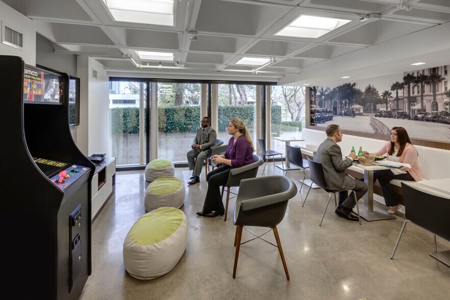 More Photos Of 9191 Towne Centre Dr, San Diego Office For Lease