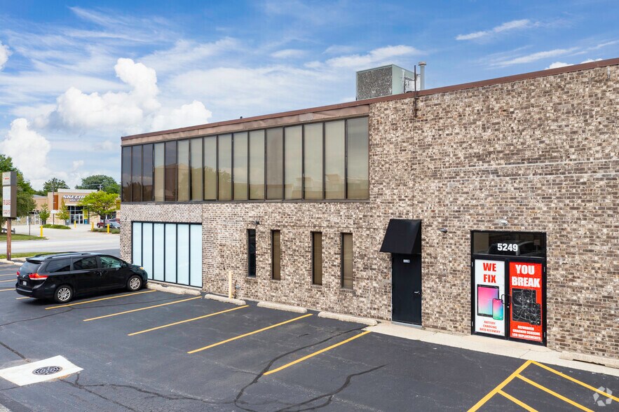 More Photos Of 5241-5249 Touhy Ave, Skokie Storefront Retail Office For Lease
