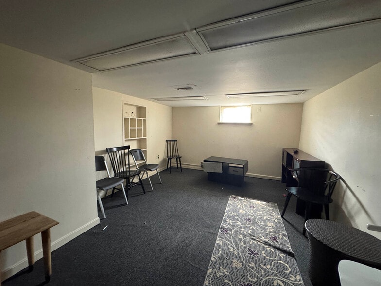 More Photos Of 5606 Talbott Pl, Woodlawn Storefront Retail Office For Sale